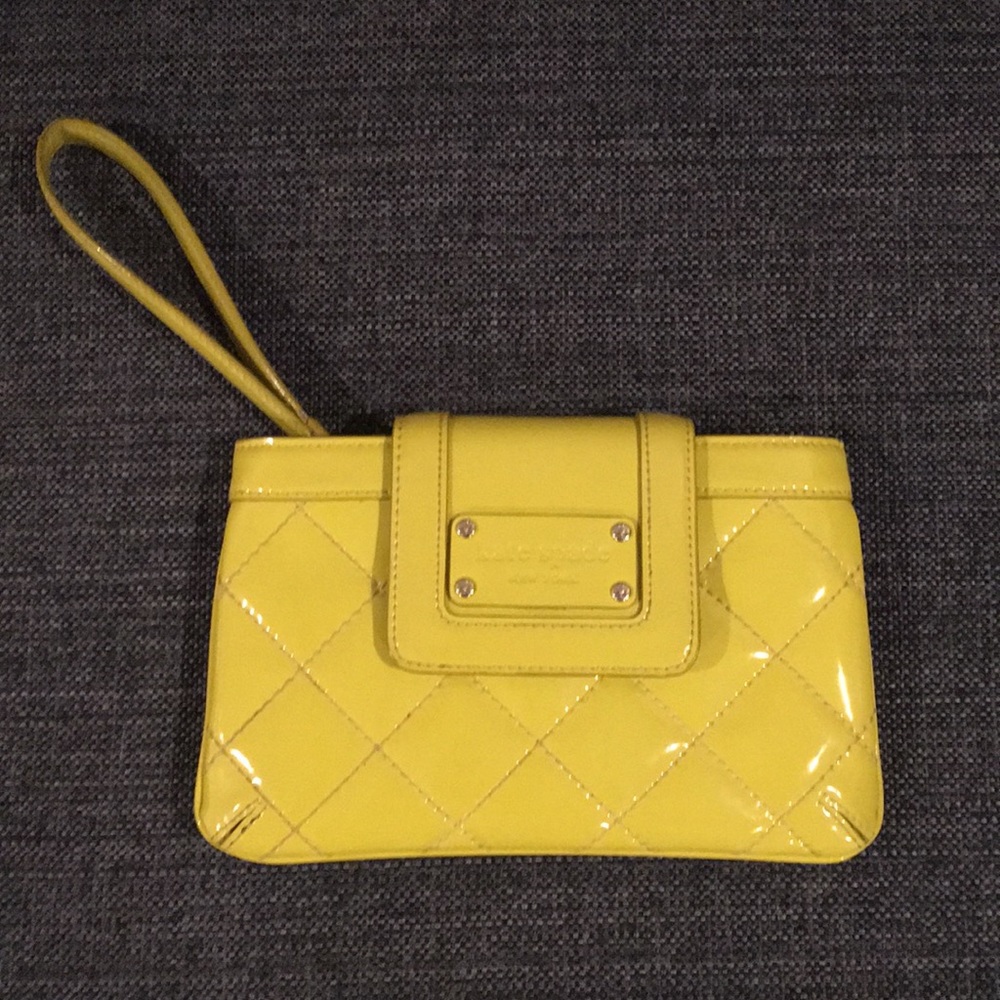 kate spade wristlet - Picture 1 of 5